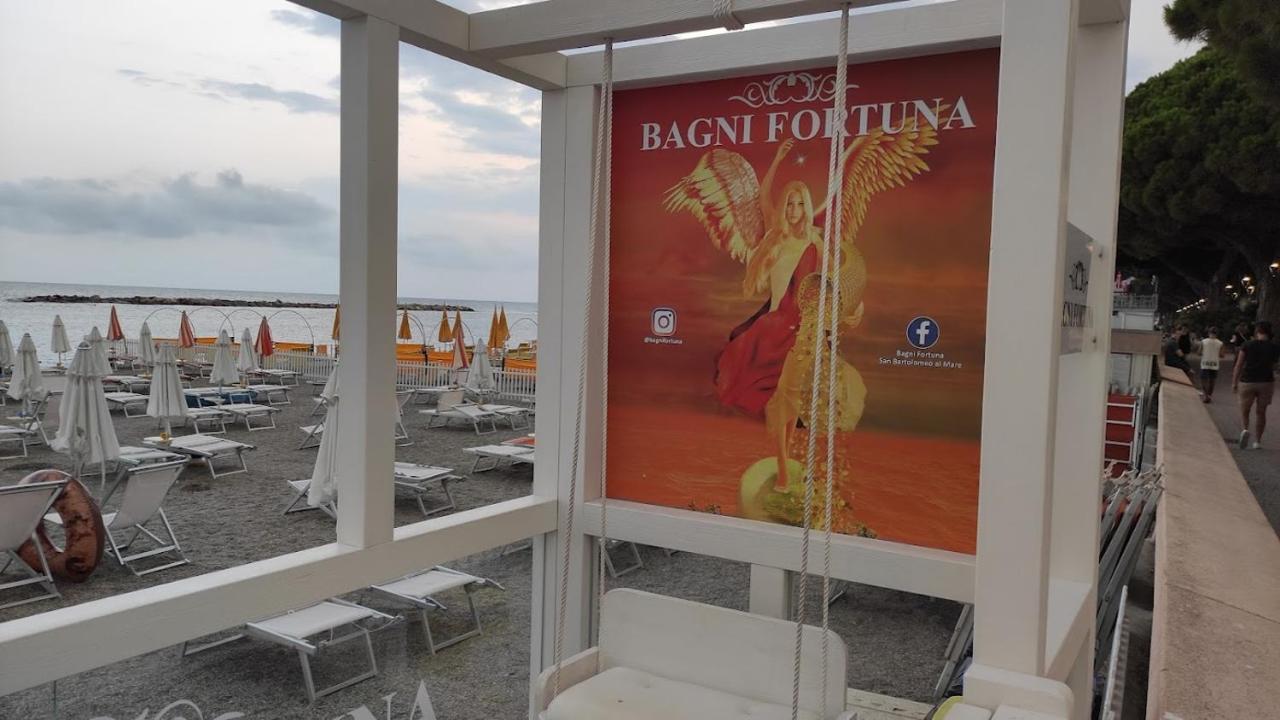 Hotel Fortuna San Bartolomeo Al Mare Bagian luar foto